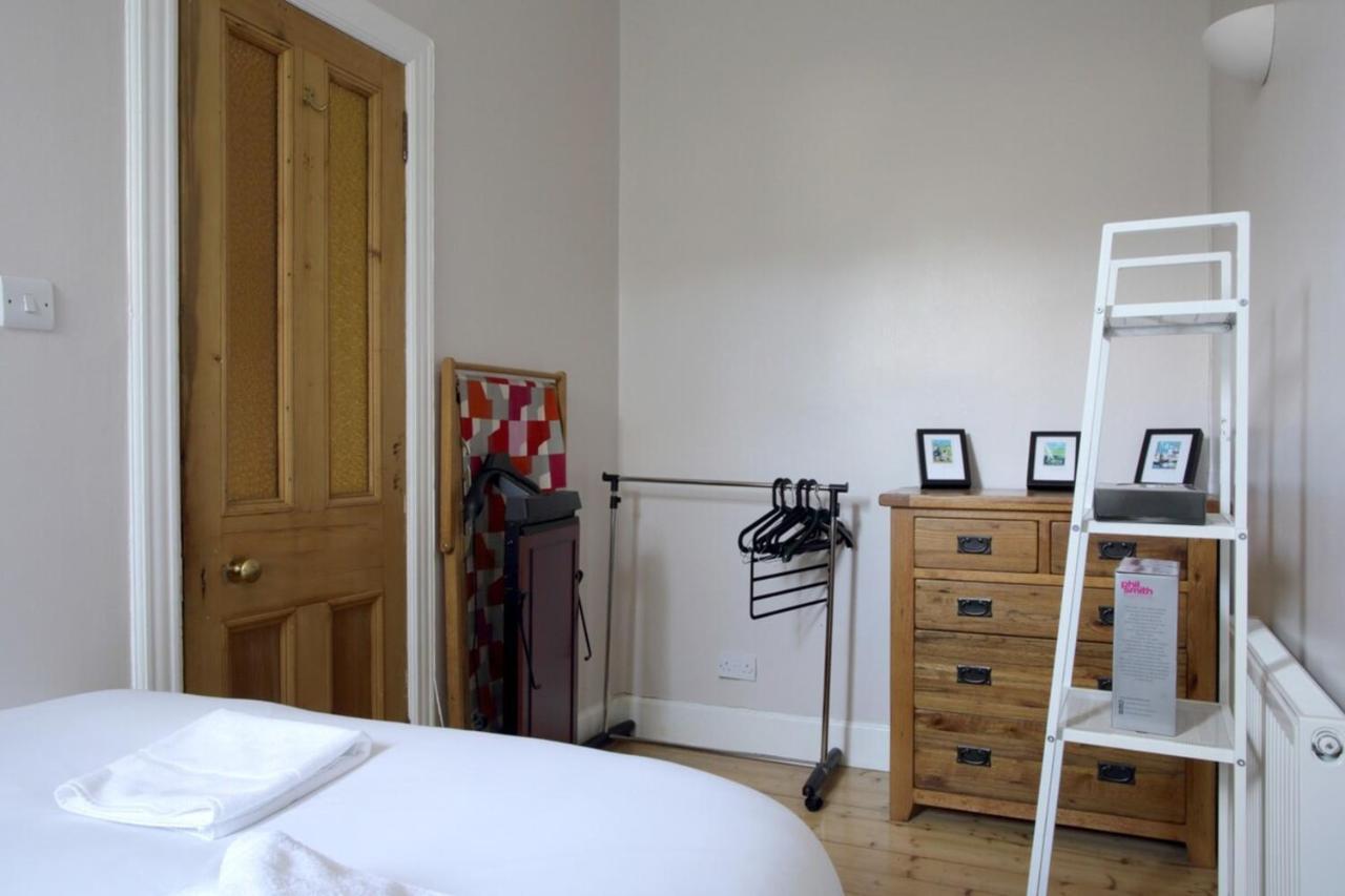 Central And Spacious 2 Bedroom Flat With Garden Edimburgo Exterior foto
